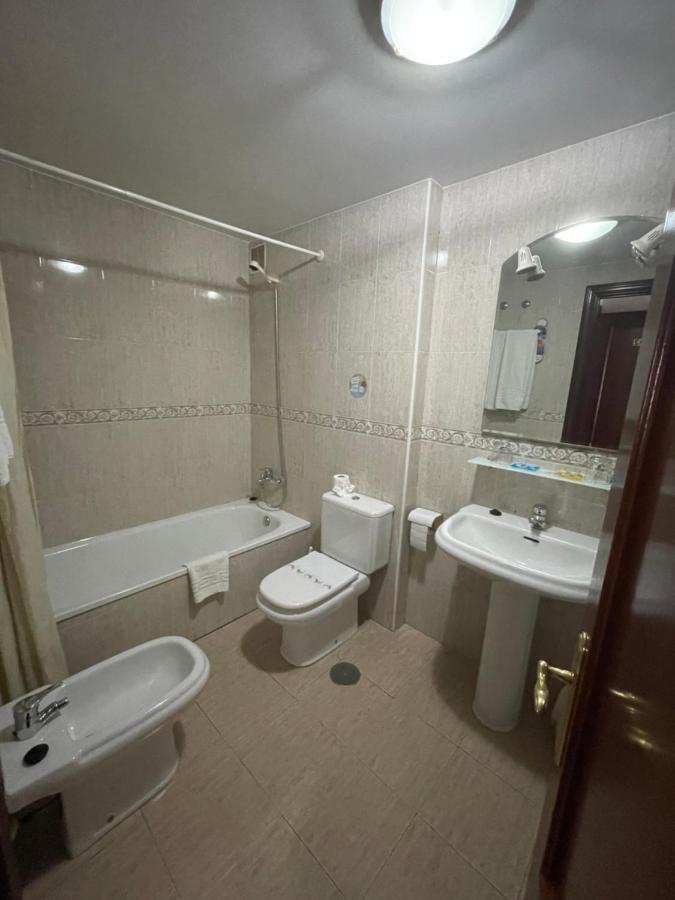 Hotel Valdes Gijon Exterior photo